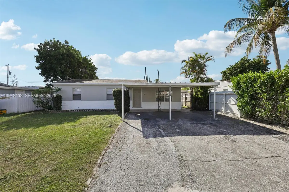 3209 Scanlan Ave, Lake Worth, FL 33461 - Image #1