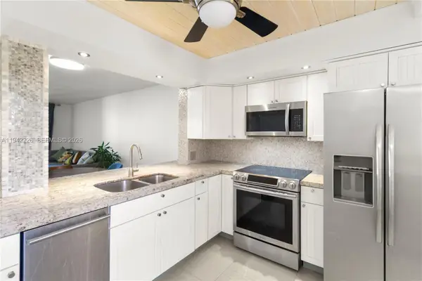 301 NE 14th Ave #601, Hallandale Beach, FL 33009