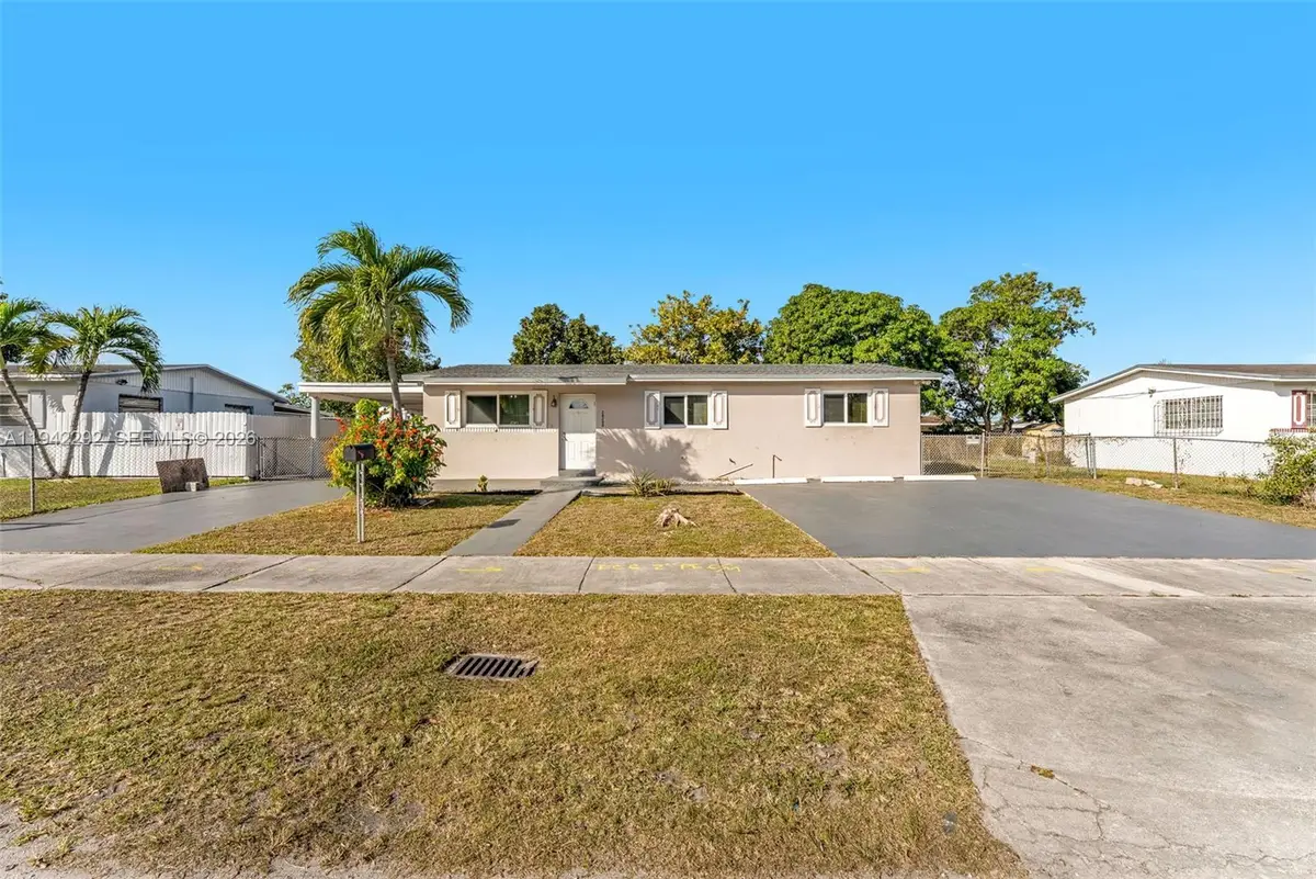 20200 SW 113th Pl, Miami, FL 33189 - Image #1