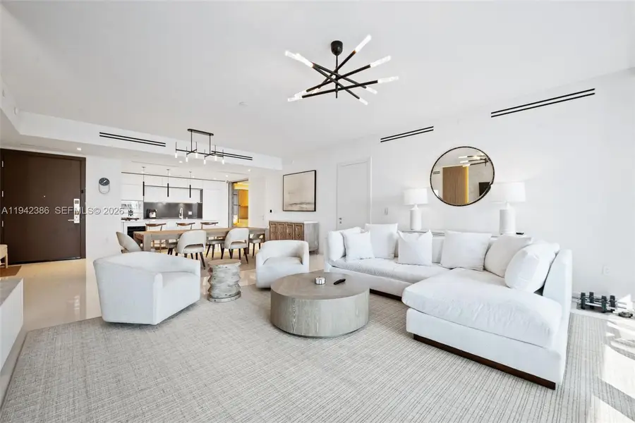 300 S Biscayne Blvd Way #403, Miami, FL 33131 - Image #2