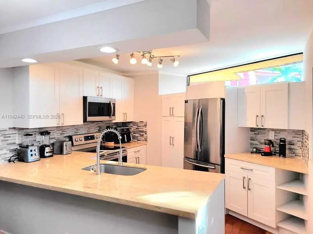 22916 Oxford Pl #D, Boca Raton, FL 33433 - Image #1