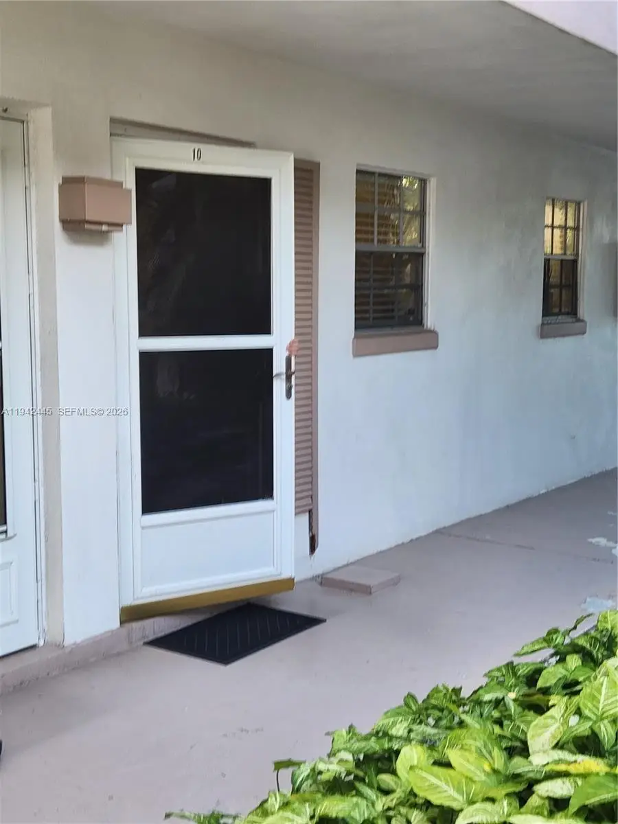 148 Yacht Club Dr #10, North Palm Beach, FL 33408 - Image #2