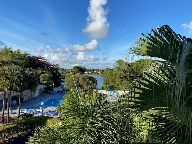 1902 Bermuda Cir #E2, Coconut Creek, FL 33066 - Image #1