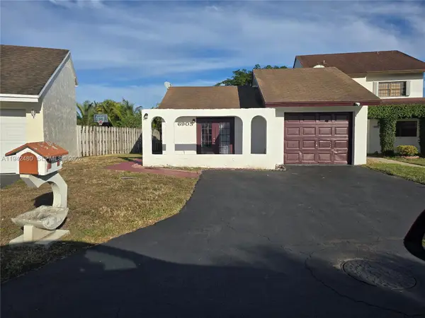 6905 SW 104th Ct, Miami, FL 33173