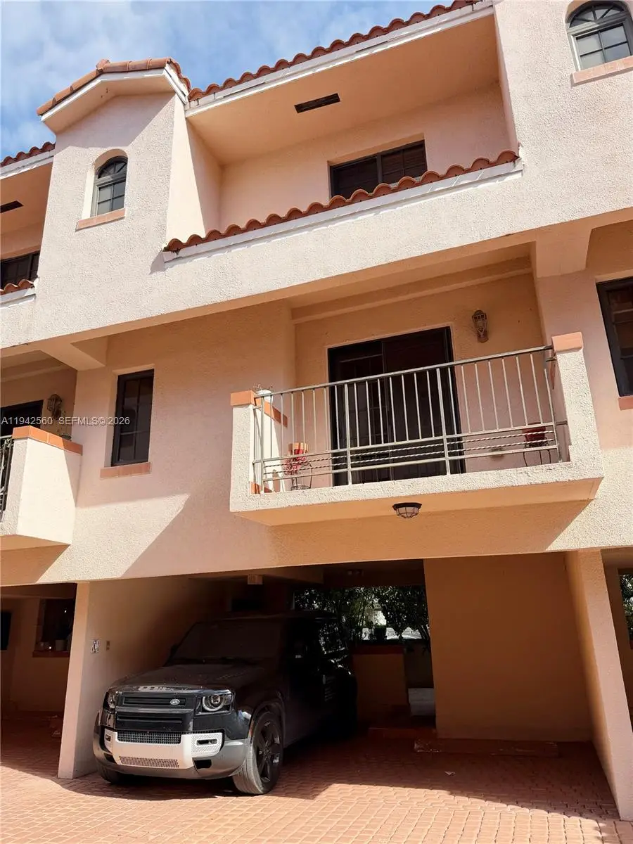 231 Majorca Ave #C, Coral Gables, FL 33134 - Image #2