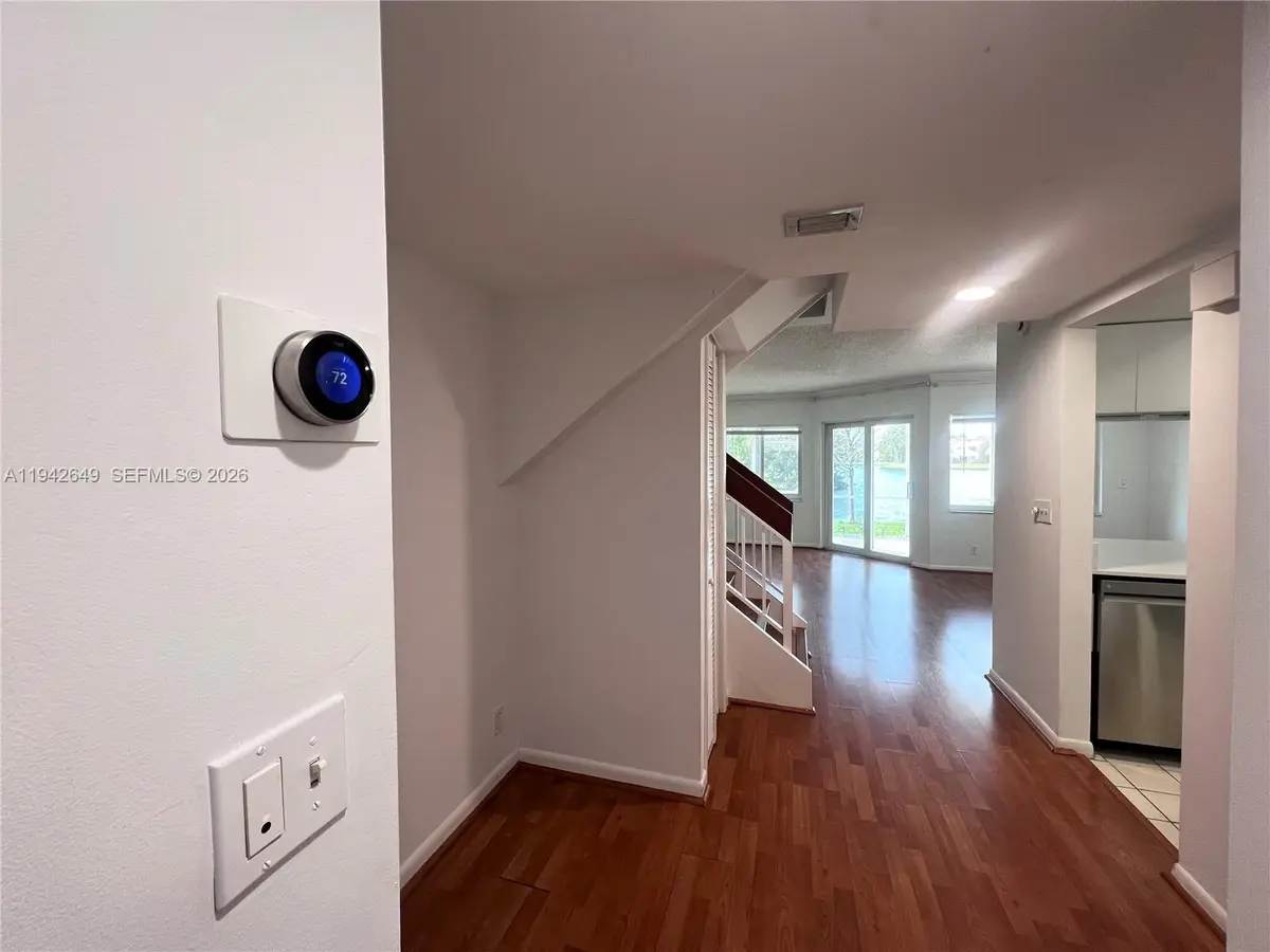 7852 NW 7th Ct, Plantation, FL 33324 - Image #1