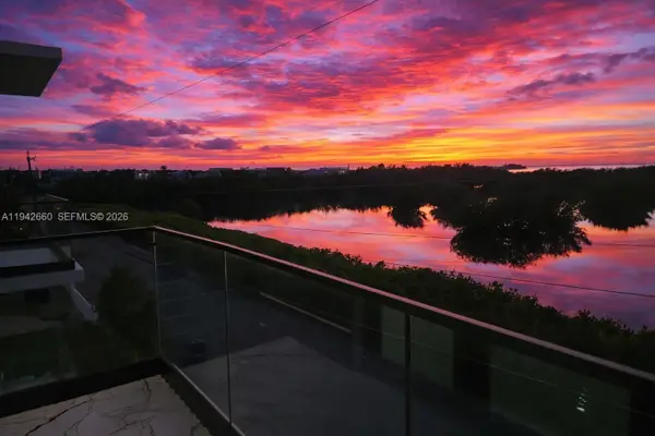 141 Grassy Rd, Key Largo, FL 33037