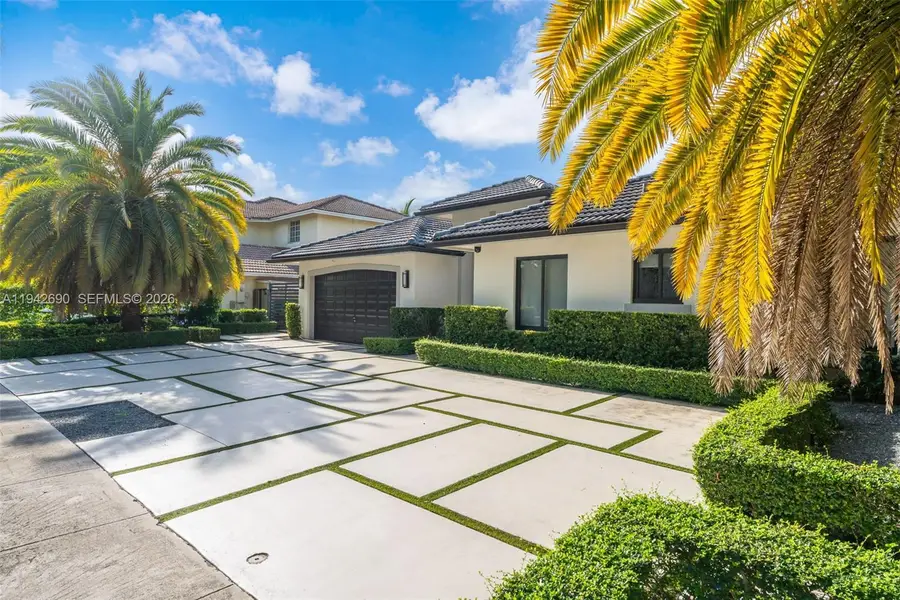 15818 SW 97th Ter, Miami, FL 33196 - Image #2