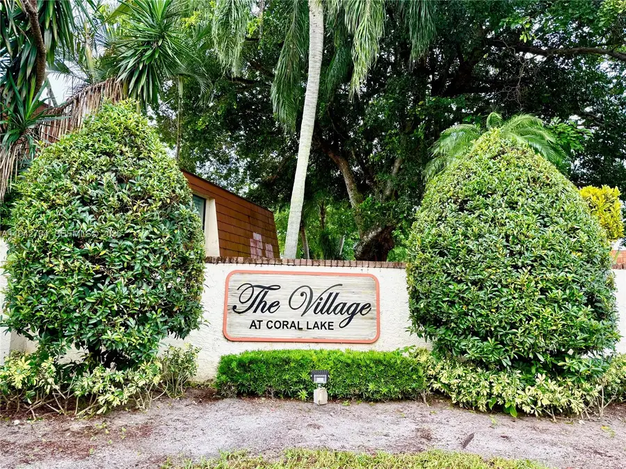 8453 N Coral Cir, North Lauderdale, FL 33068 - Image #3