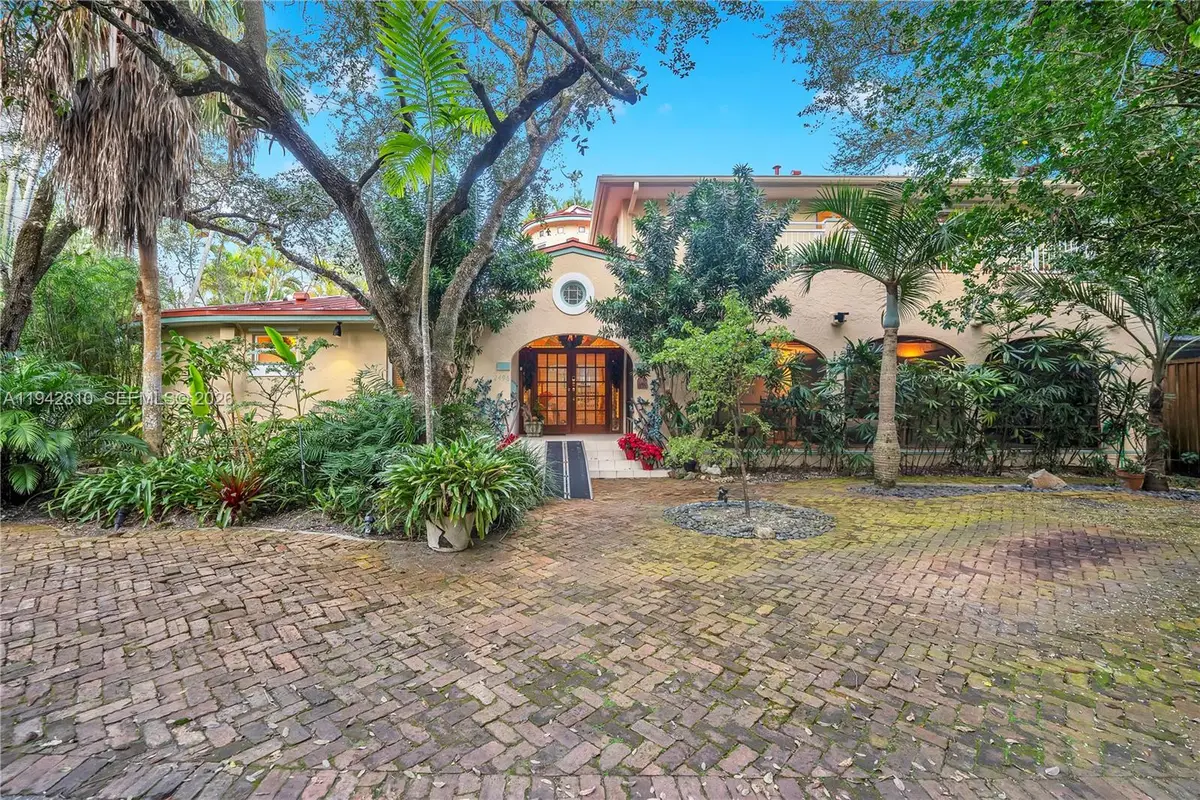 2496 Abaco Ave, Miami, FL 33133 - Image #1