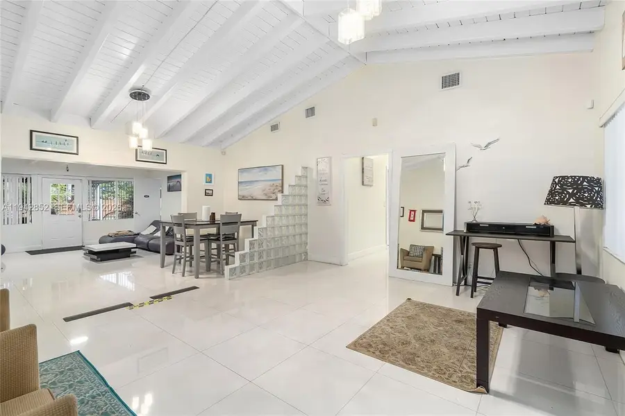 13521 NE 1st Ave, Miami, FL 33161 - Image #2