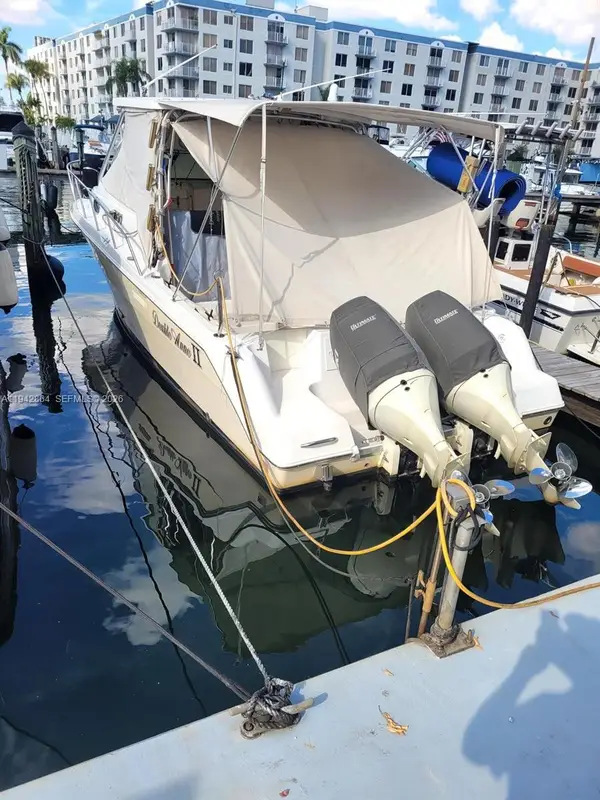 1700 NW N River Dr, Miami, FL 33125