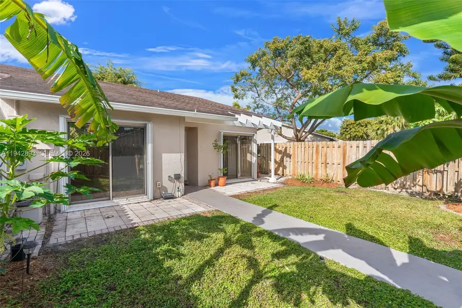 5149 E Lakes Dr, Deerfield Beach, FL 33064 - Image #2