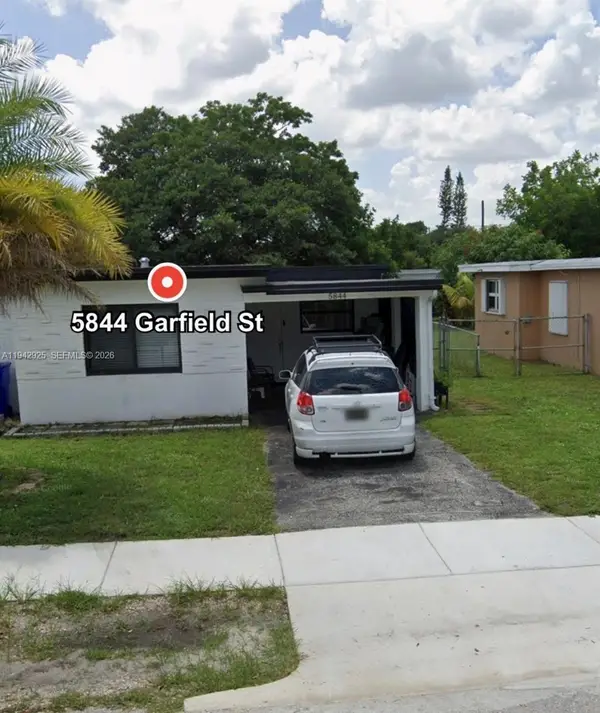 5844 Garfield St, Hollywood, FL 33021