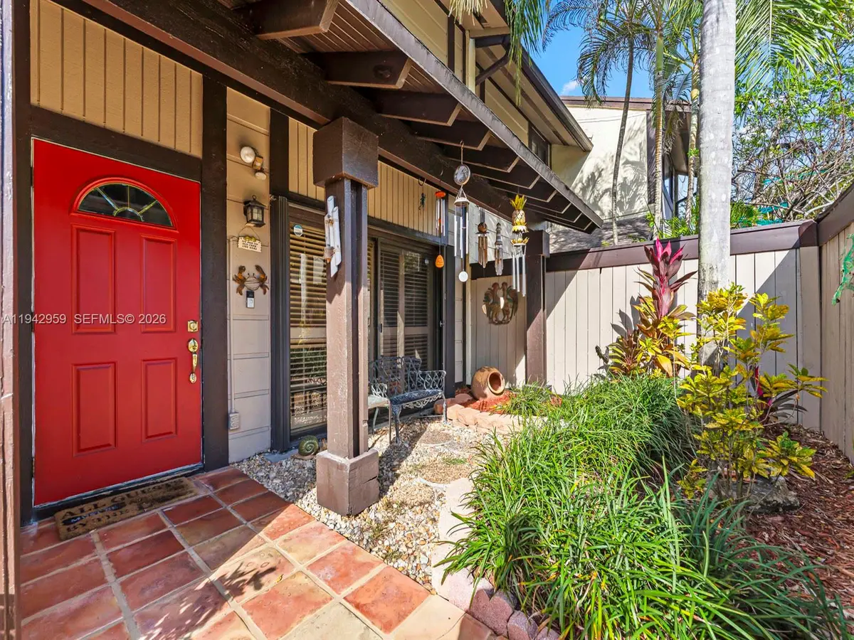 12806 SW 91st Ct, Miami, FL 33176 - Image #1