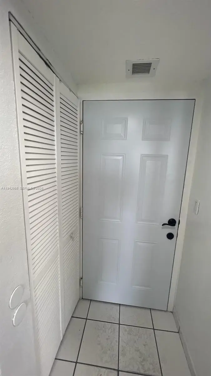 5625 W 20th Ave #404, Hialeah, FL 33012 - Image #2