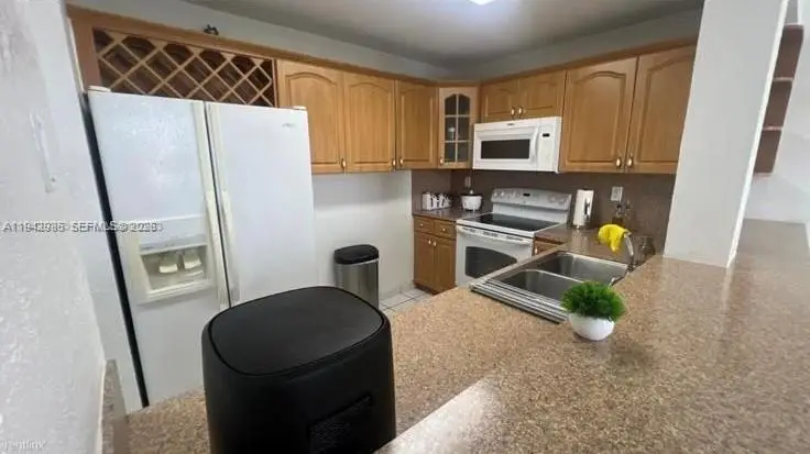 5625 W 20th Ave #404, Hialeah, FL 33012 - Image #3