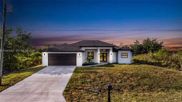 2709 58th St W, Lehigh Acres, FL 33971