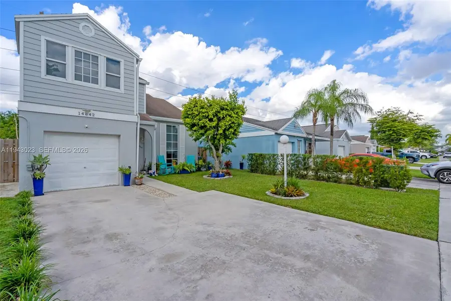 14642 SW 128th Ct Rd, Miami, FL 33186 - Image #2