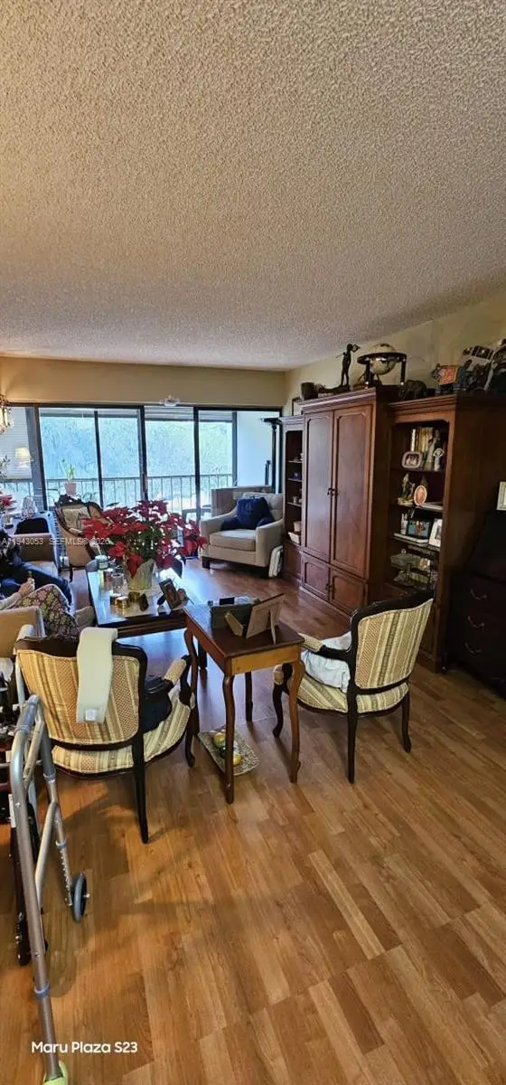 200 Lakeview Dr #212, Weston, FL 33326 - #3