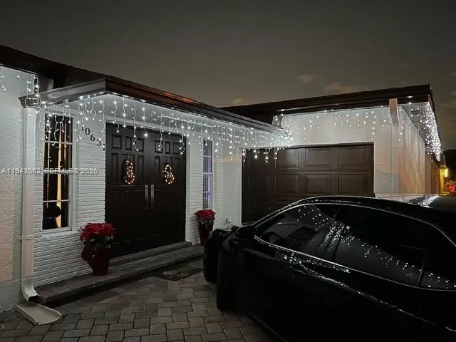 10631 NW 28th St, Sunrise, FL 33322 - Image #1