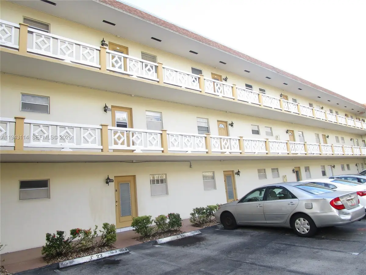 5111 W Oakland Park Blvd #305, Lauderdale Lakes, FL 33313 - Image #1