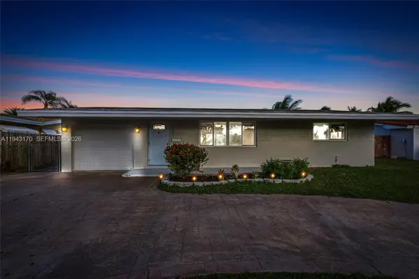 1301 NW 87th Way, Pembroke Pines, FL 33024