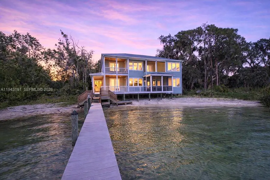 424 Lake Mirror Dr, Lake Placid, FL 33852 - Image #2