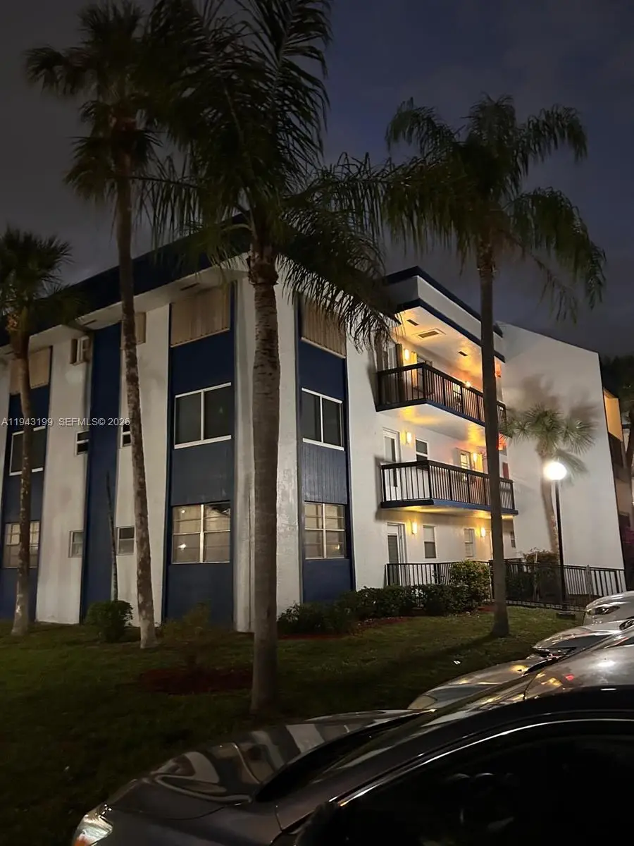 3100 Holiday Springs Blvd #111, Margate, FL 33063 - Image #1