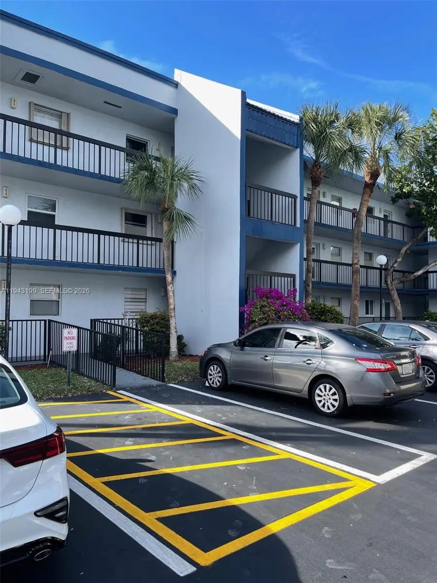 3100 Holiday Springs Blvd #111, Margate, FL 33063 - Image #2