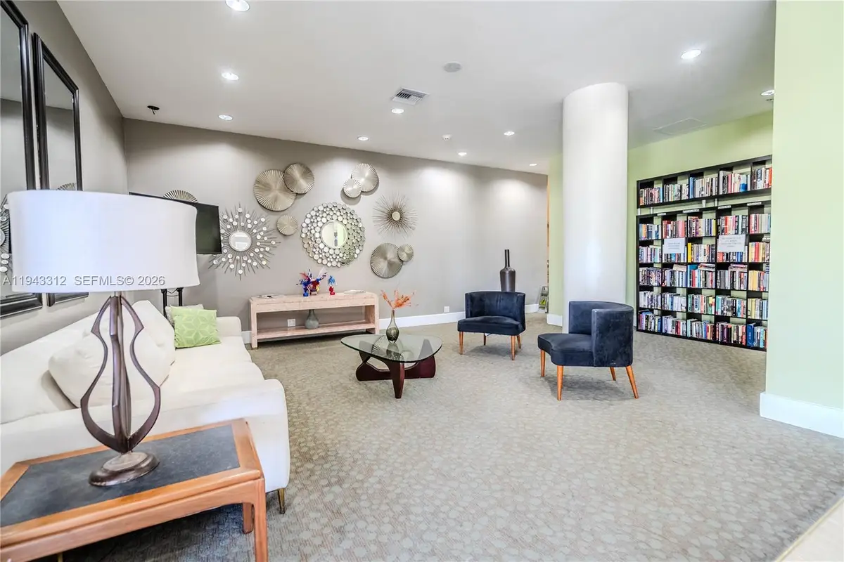 7441 Wayne Ave #2H, Miami Beach, FL 33141 - Image #1