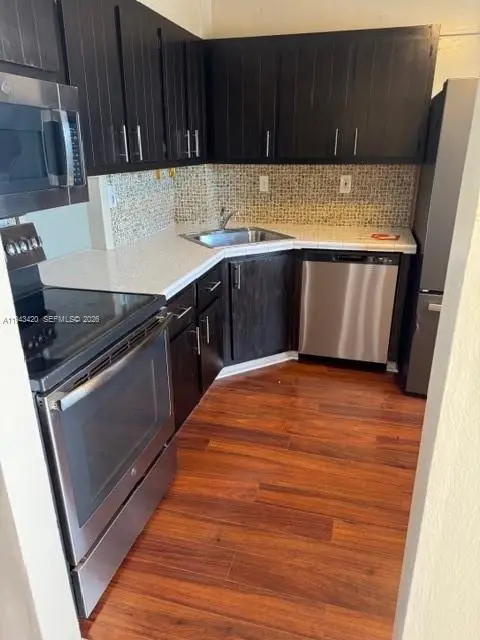 1075 NE Miami Gardens Dr #706, Miami, FL 33179 - Image #2