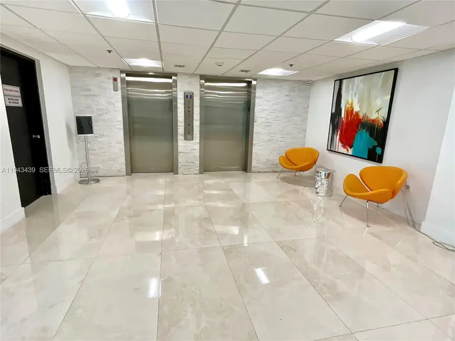 919 Hillcrest Dr #304, Hollywood, FL 33021 - Image #2