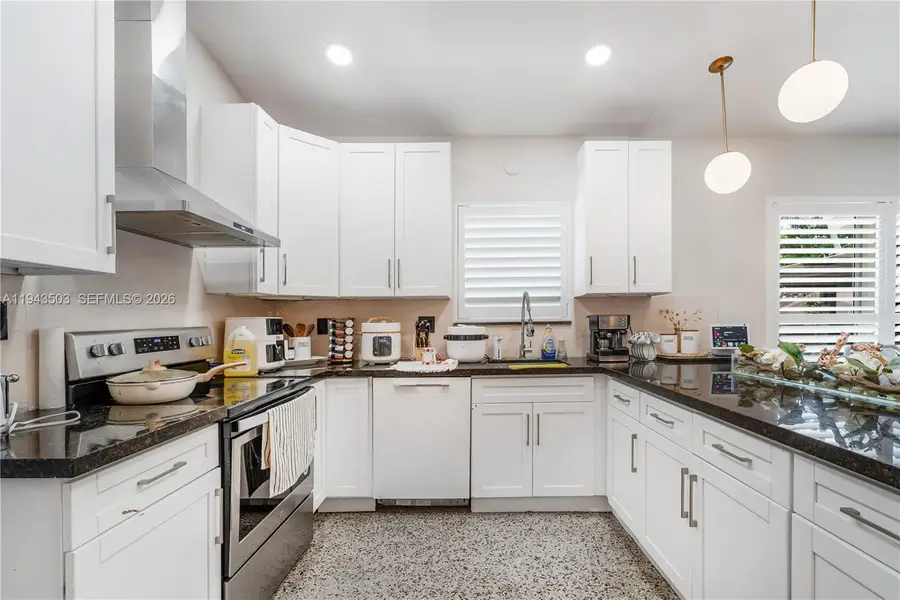 1245 NE 154th St, North Miami Beach, FL 33162 - Image #3