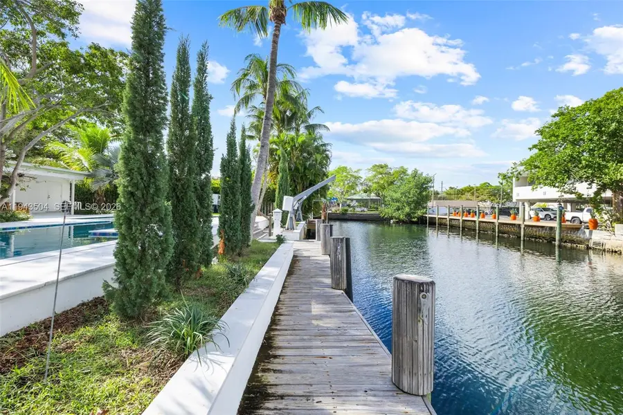 1895 Ixora Rd, North Miami, FL 33181 - Image #3