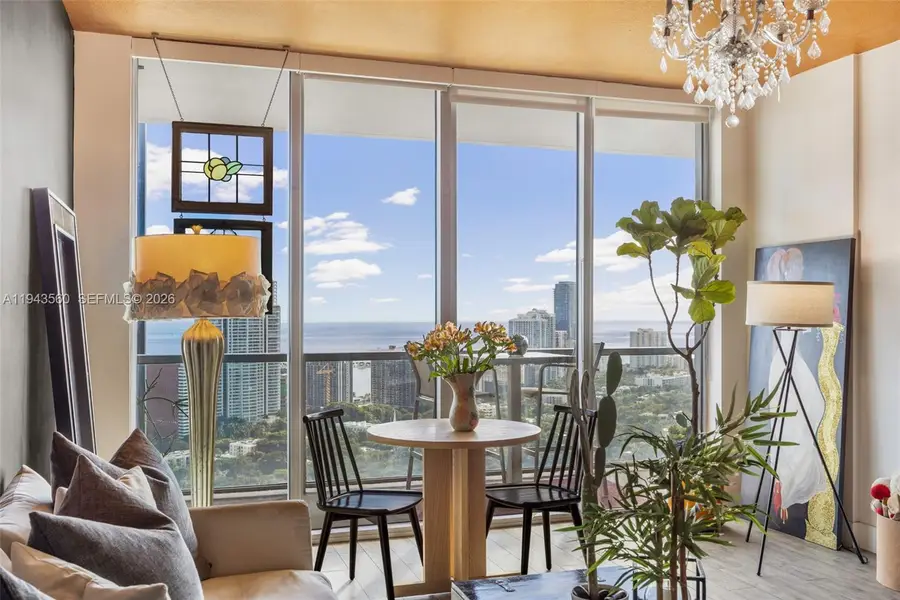 79 SW 12th St #PH3904-S, Miami, FL 33130 - Image #2