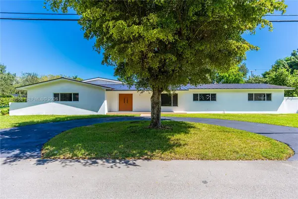 12525 SW 68th Ct, Pinecrest, FL 33156