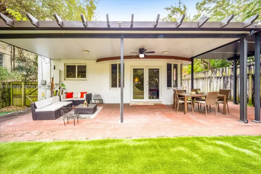 321 SW 19th Rd, Miami, FL 33129 - Image #2