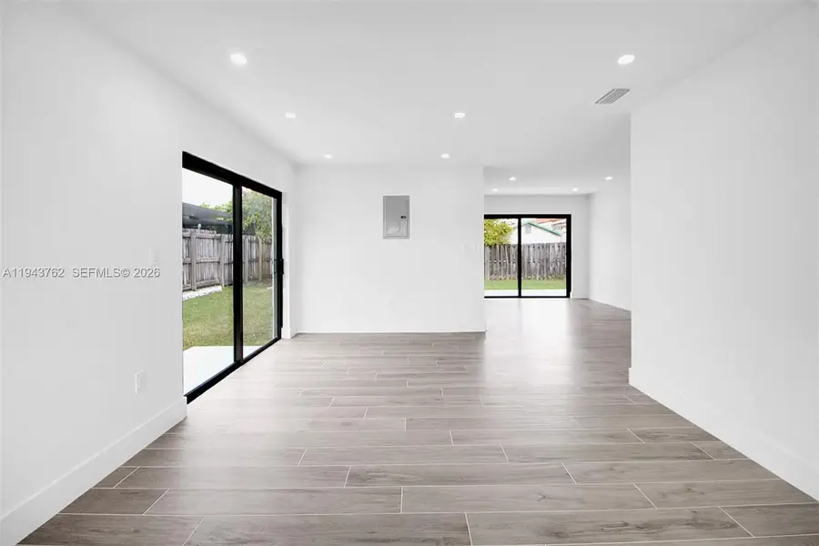 13379 NW 3rd Ter, Miami, FL 33182 - Image #3