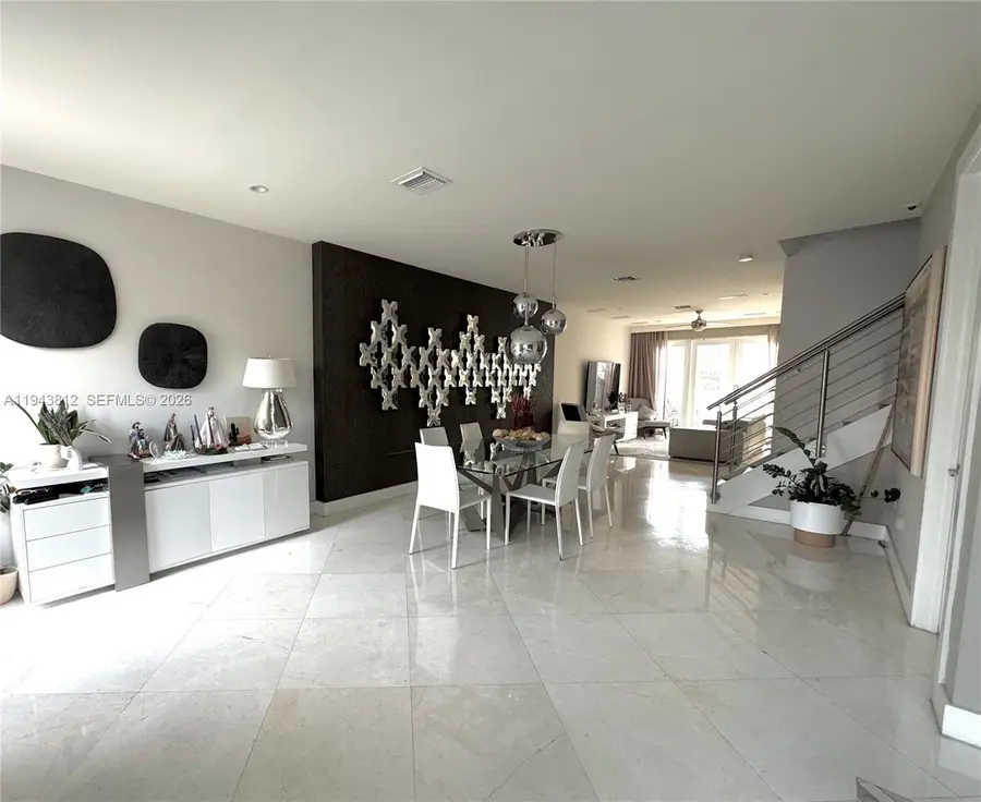 6428 NW 105th Pl, Doral, FL 33178 - Image #3