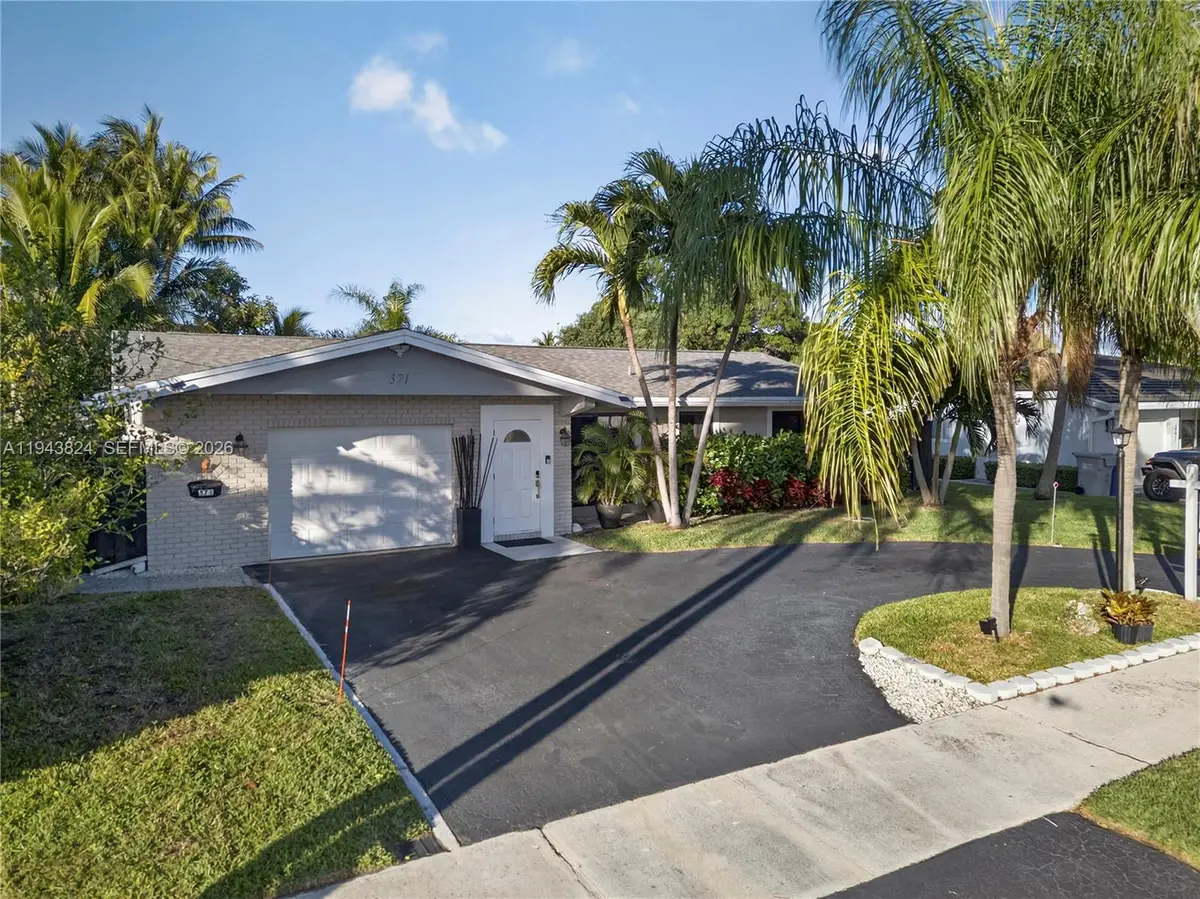 371 SE 3rd St, Pompano Beach, FL 33060 - Image #1