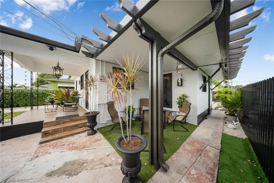 3041 NW 51st St, Miami, FL 33142 - Image #3