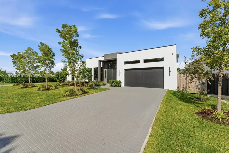 301 NE 27th Dr, Wilton Manors, FL 33334 - #2