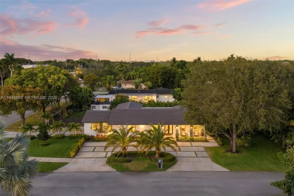 8625 SW 147th St, Palmetto Bay, FL 33158 - Image #1