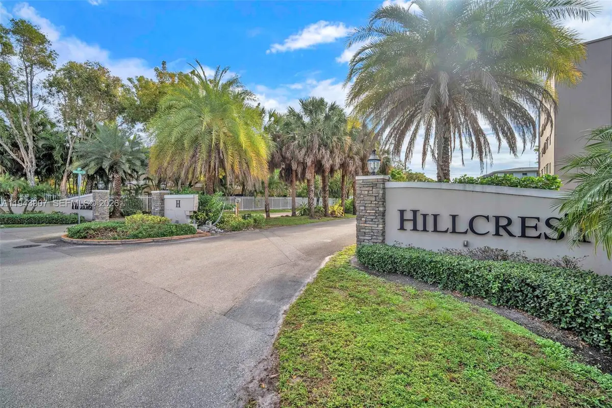 1201 Hillcrest Ct #102, Hollywood, FL 33021 - Image #1