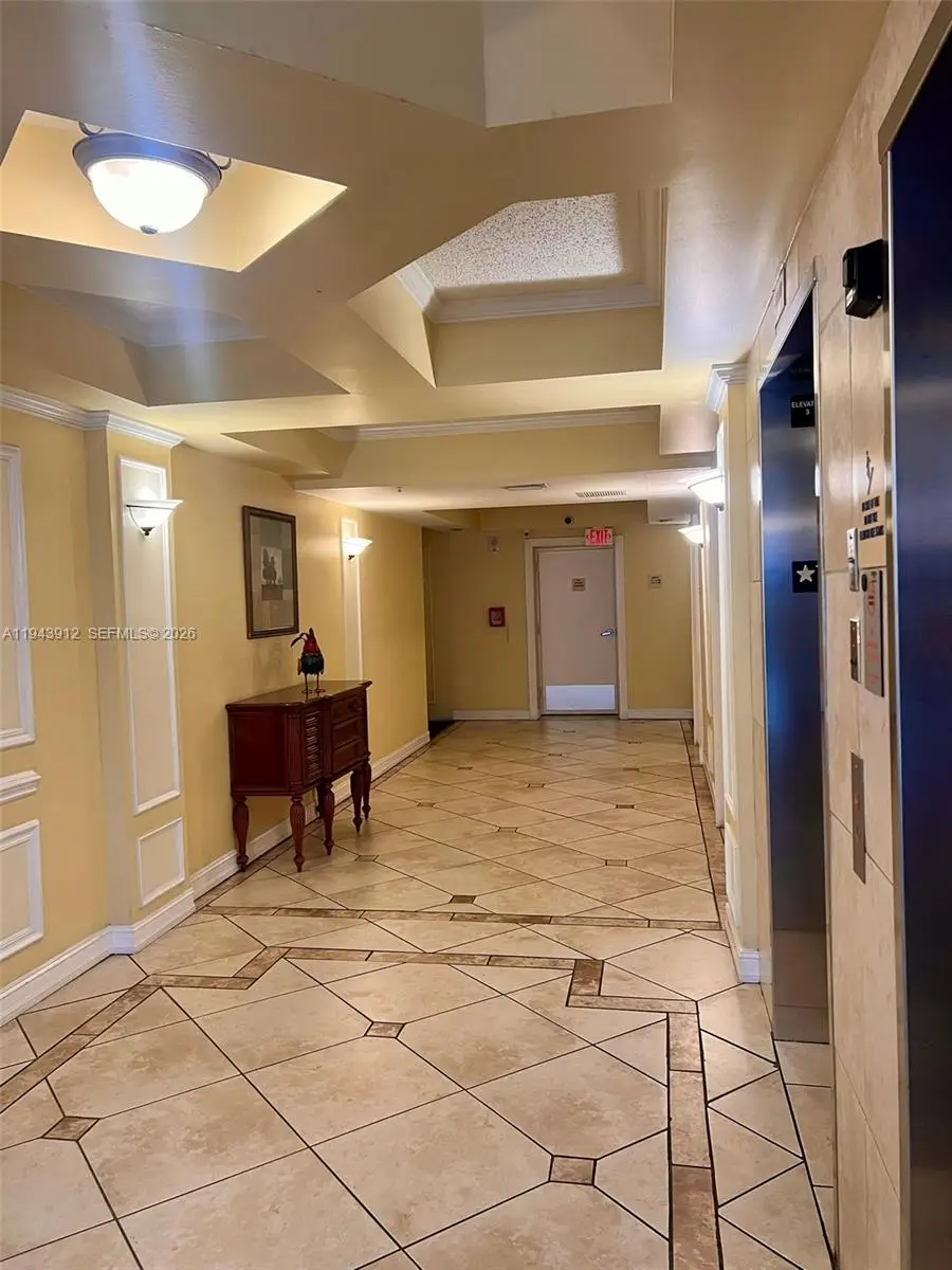 5091 NW 7th St #302, Miami, FL 33126 - Image #3