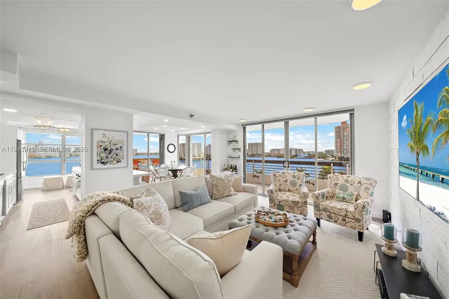 19101 NE Mystic Pointe Drive #901, Aventura, FL 33180 - Image #3