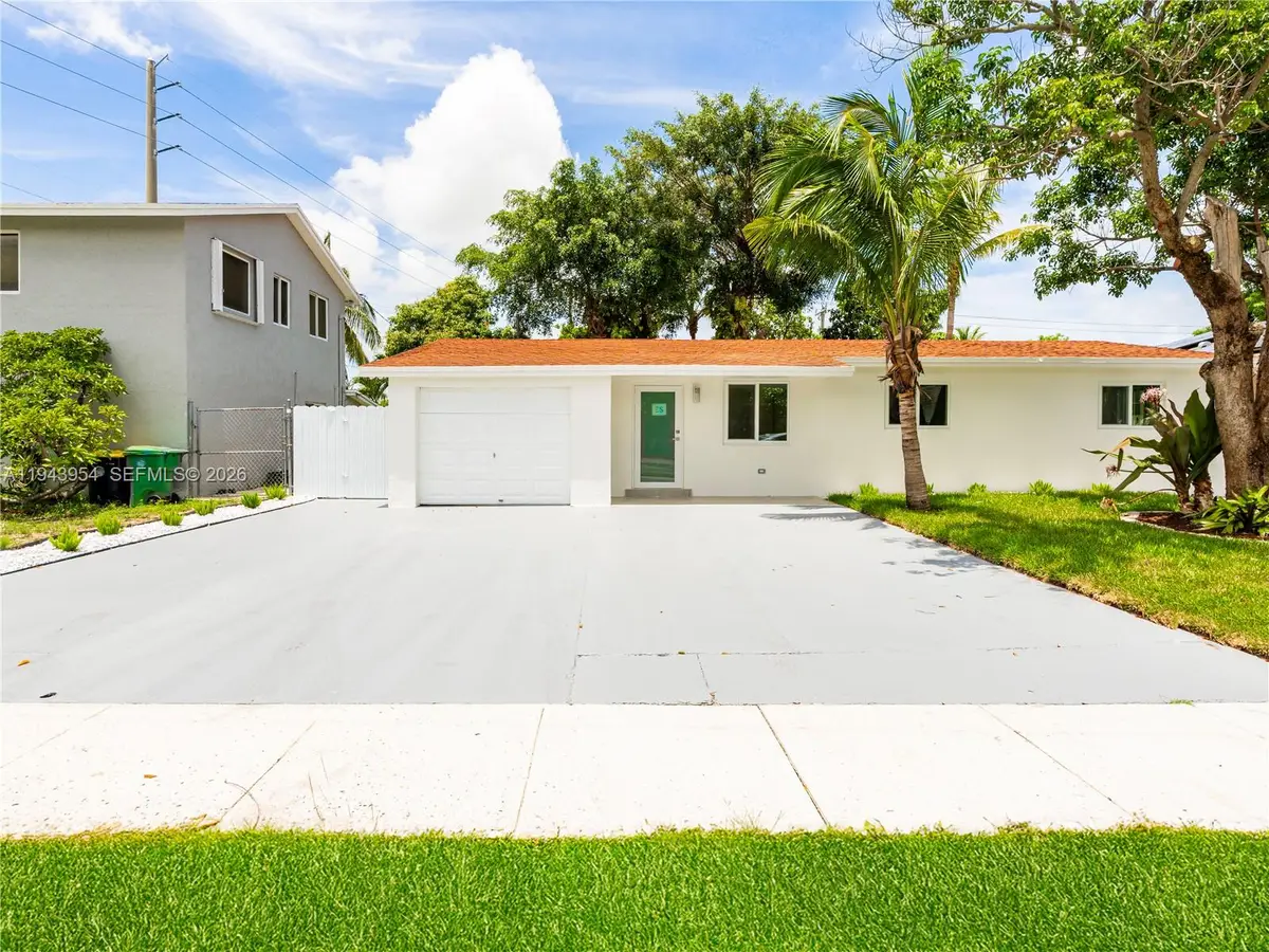 254 SW 4th St, Dania Beach, FL 33004 - Image #1