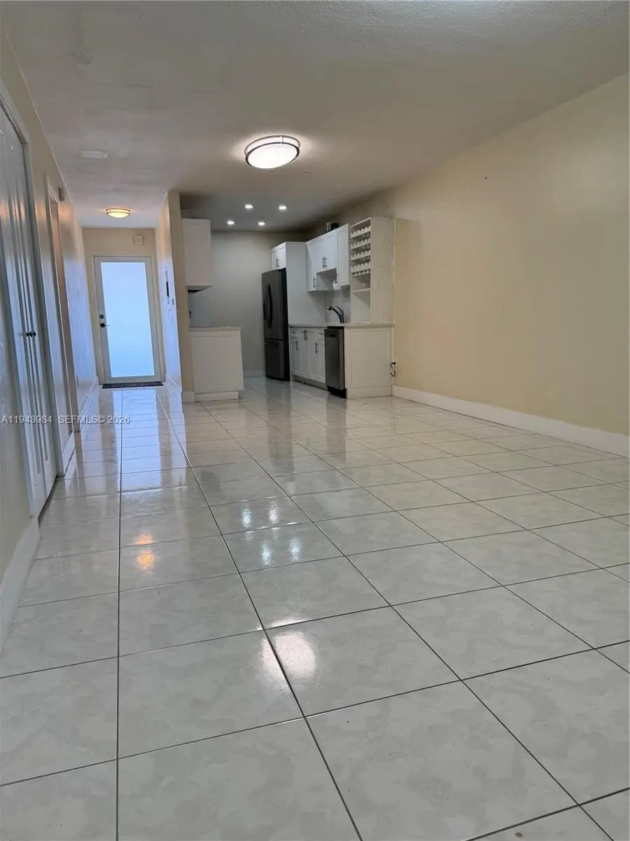 300 NE 191st St #219, Miami, FL 33179 - #2