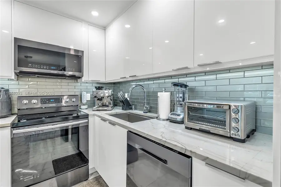 1009 Berkshire A #1009, Deerfield Beach, FL 33442 - Image #3